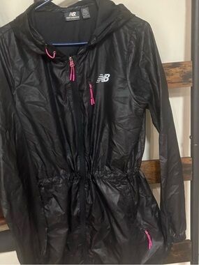 New Balance Women's Black Hooded Windbreaker Jacket with Hot Pink Accents